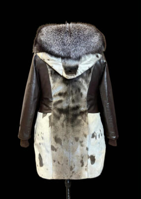tavvi | sealskin & leather